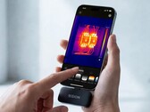 Rision’s latest thermal imaging camera uses the smartphone camera to improve image quality.
