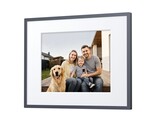 The Ugreen Gallery picture frame shows photos on a 13.3" E Ink Spectra 6 display.
