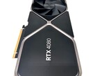 The GeForce RTX 4080 features 9,728 CUDA cores, a 256-bit wide bus, and 16 GB of VRAM. (Source: Notebookcheck)