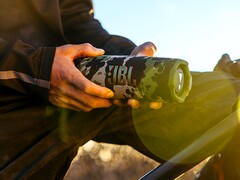 The Flip 7 is a new Bluetooth speaker (Image source: JBL)