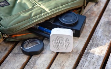 Xiaomi XiaoAI Portable Speaker. (Image source: Banggood)