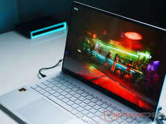 The updated Xbox app is currently only available to the Insiders. Pictured: gaming on a Windows on ARM laptop. (Image source: Notebookcheck) 