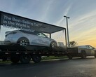 Cybertruck tows a made-in-US Model Y (Image source: TeslaNewsWire/X)
