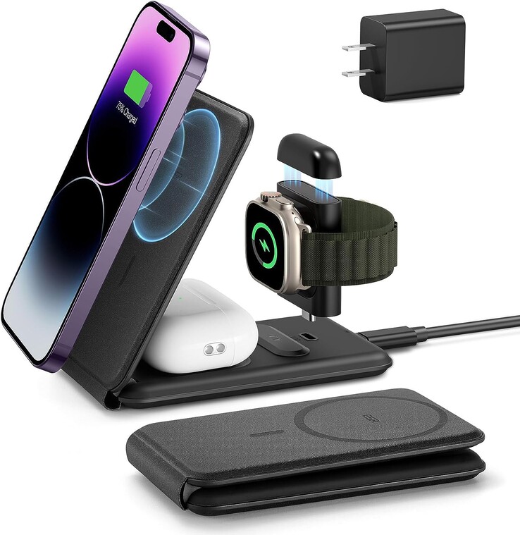 The 3-in-1 Travel Wireless Charging Set in action. (Source: ESR)