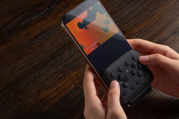 The 8BitDo FlipPad EDC Black Edition will be exclusive to 8BitDo's website.
