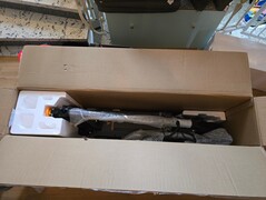 Ausom L2 Max unpacking (img source:notebookcheck)