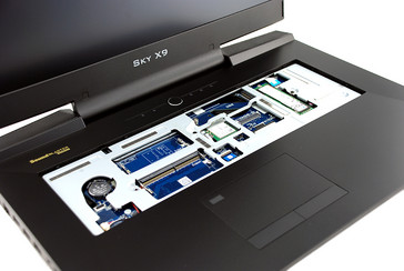 Eurocom Sky X9E3 VR Ready high-end laptop no keyboard front