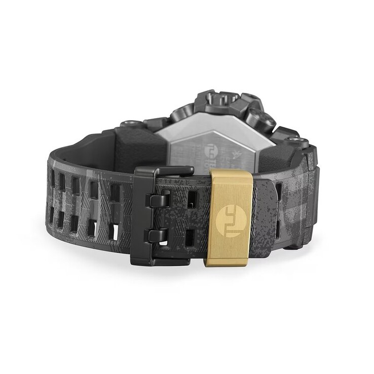 Casio’s G-Shock x Team Land Cruiser Toyota Auto Body GWG-B1000TLC-1A watch