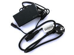 Acer Switch 7 Black Edition - AC adapter