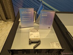 Synology 20 TB SATA drive and 12-bay SA3410 NAS (image source: Notebookcheck)