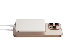 بنك الطاقة المغناطيسي فائق النحافة Xiaomi 5000 بقوة 7.5 واط متوفر الآن في الصين. (مصدر الصورة: Xiaomi)
