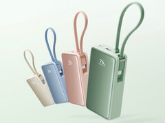 The 45 W Xiaomi Power Bank 10000 is currently being crowdfunded. Pictured: the four colors of the portable charger. (Image source: Xiaomi)