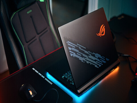 Video: Asus ROG Strix Scar 18 2025 - it looks awesome!