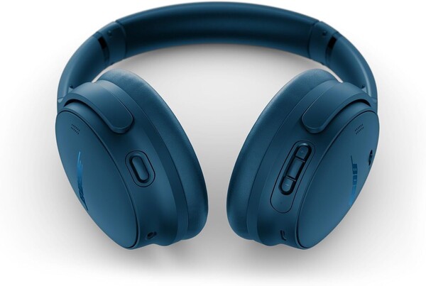 The Bose QuietComfort Headphones (1st Gen) have an audio jack for wired listening.