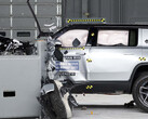 The Rivian R1S SUV scored highly in the IIHS's crash tests. (Image source: IIHS)