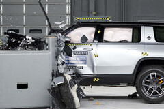 The Rivian R1S SUV scored highly in the IIHS's crash tests. (Image source: IIHS)