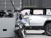 The Rivian R1S SUV scored highly in the IIHS's crash tests. (Image source: IIHS)