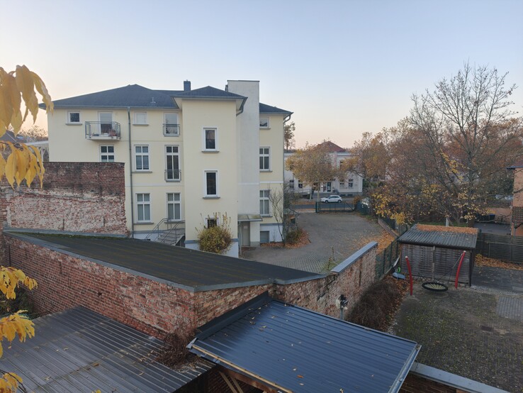 High-resolution mode (50 megapixels)