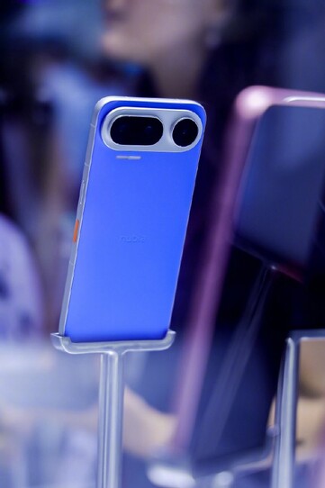 The NaviX Ultra in Blue.
