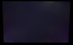 Minimal backlight bleeding