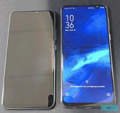 Left: Asus ZenFone 5Z Right: Asus ZenFone 6 prototype. (Source: HDBlog)