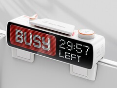 The Busy Bar&#039;s main screen is a color RGB matrix LED. (Image source: Flipper Devices)