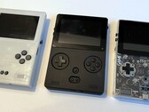 The first prototype of the Game Bub on the left still had three buttons (Image source: Eli Lipsitz)