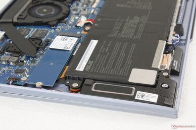 Stereo speakers towards the front corners of the laptop Stereo speakers towards the front corners of the laptop