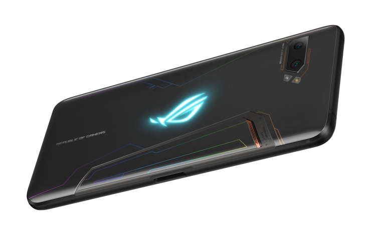 ASUS ROG Phone II Ultimate Edition: 120 Hz, 12 GB / 1 TB with 6000 mAh