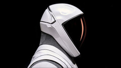 The EVA space suit (Image source: SpaceX)