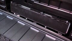 Cybertruck's HEPA filter takes only a minute to replace (image: Munro Live/YT)