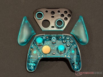 Magnetically attached three-piece faceplate.