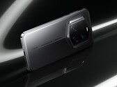 The Honor Magic7 RSR Porsche Design comes in Agate Grey and Provence finishes. (Image source: Honor)