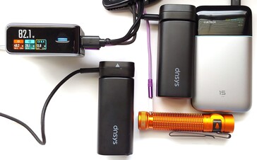 In one test, the Cuktech output 82.1 W when charging four devices simultaneously.