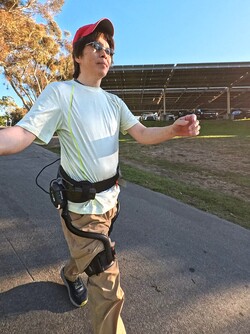 The Dnsys X1 boosts walks, runs, and hikes. (Image source: Notebookcheck)