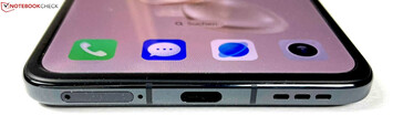 Bottom: dual-SIM, microphone, USB-C 2.0, speaker