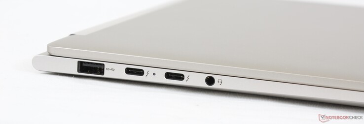 Left: USB-A 3.2 Gem. 2, 2x Thunderbolt 4 w/ DP and PD, 3.5 mm combo audio