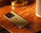 Motorola allegedly smuggles affiliate codes into shopping apps.