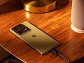 Motorola allegedly smuggles affiliate codes into shopping apps.