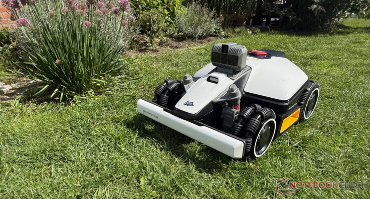 Luba Mini with LiDAR navigation during mowing