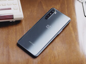 With the OnePlus Nord, the manufacturer has revisited its old recipe for success: A low price and great features