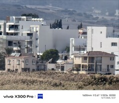 Vivo X300 Pro with 1600 mm teleconverter