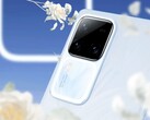 The Vivo S18 has an "Aura Light" that is designed to illuminate photos more evenly. (Image: Vivo)