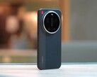 An English-speaking YouTuber has unboxed and tested the Xiaomi 17 Ultra Leica Edition (Image source: Ben's Gadget Reviews)