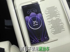 The Oppo Find N5 should wirelessly charge more quickly than many of its peers can over a wired connection. (Image source: Oppo)