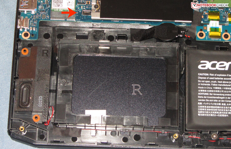 A 2.5-inch storage device can also be installed.