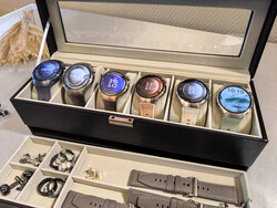 Several versions of the Huawei Watch 5 (Photo: Daniel Schmidt)