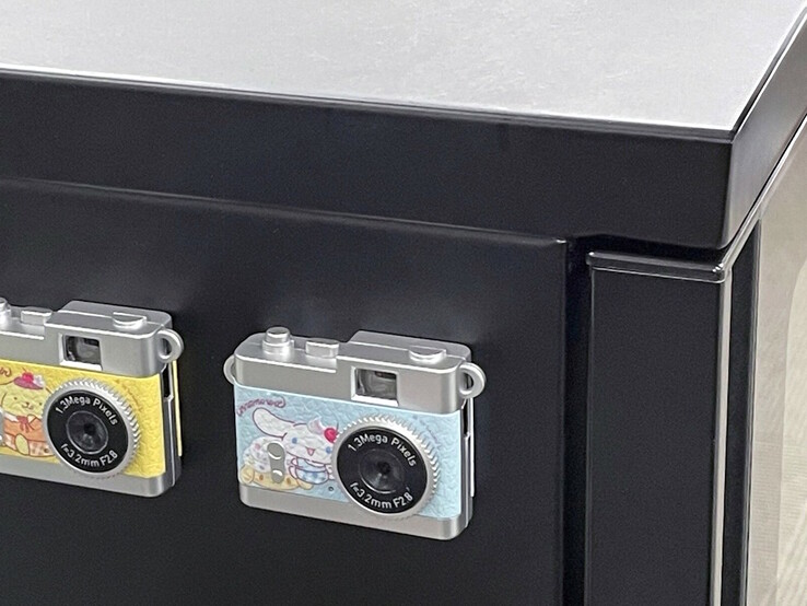 The Kenko Tokina Pieni II toy camera comes with a magnet on its back. (Image source: Kenko Tokina)