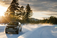 The new Range Rover Electric undergoing winter testing at -4°C in Sweden. (Image source: Land Rover)