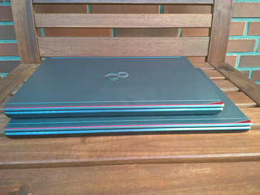 size comparison: the 14-inch LifeBook E746 on top...
